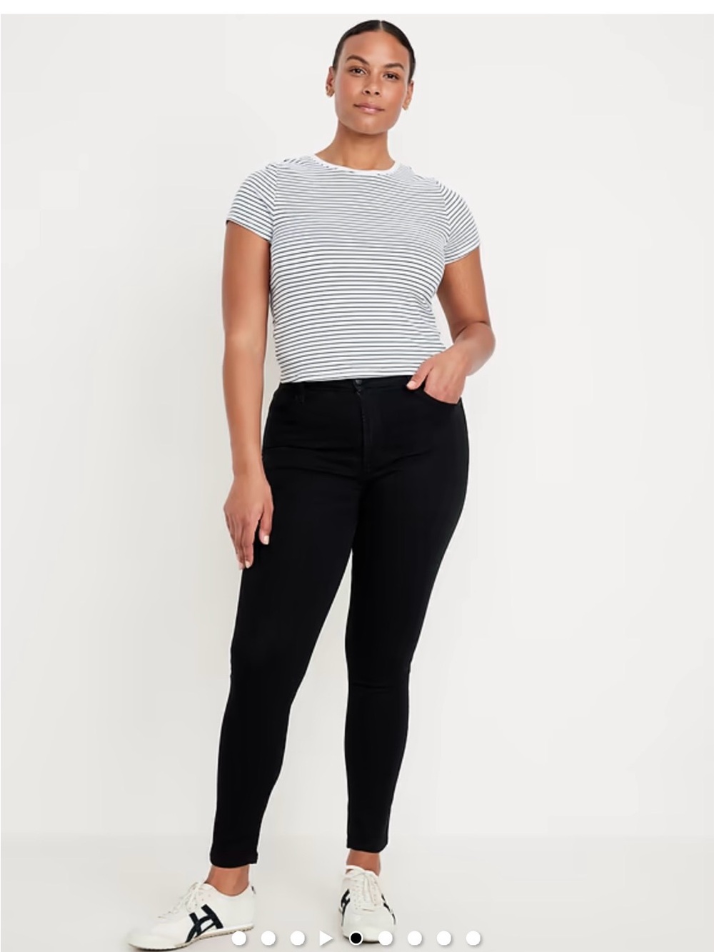 Old Navy High-Rise Wow Super-Skinny Jeans in Black